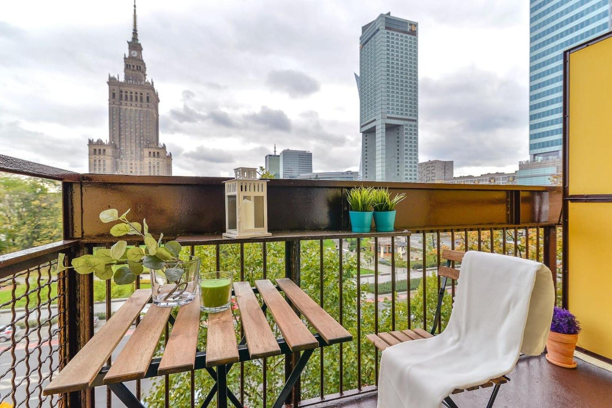 Cozy Apartment With Balcony - Palace Of Culture By Rent Like Home Varsó Kültér fotó